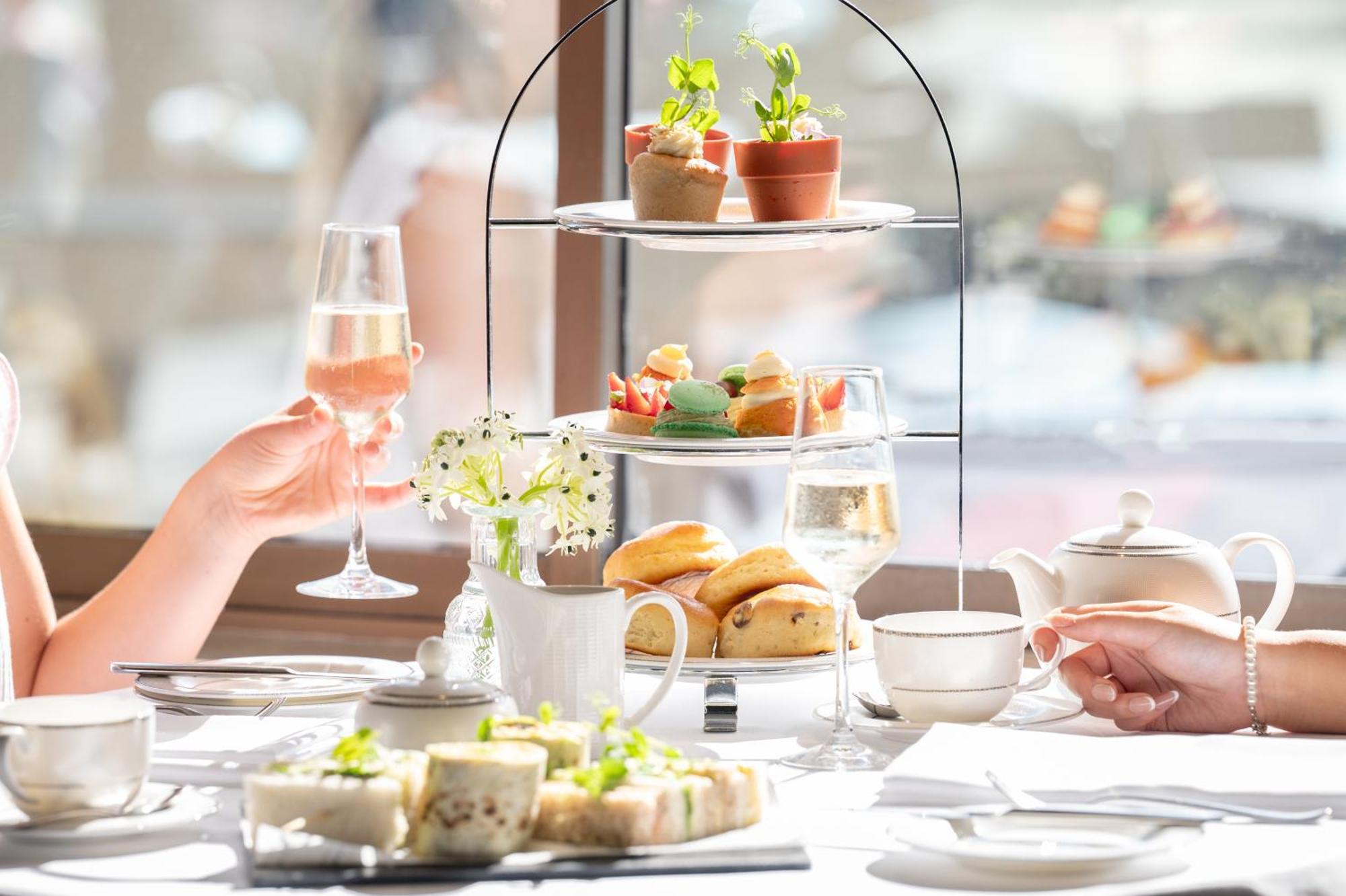 Bdl泽西大酒店&Spa 圣赫利尔泽西 外观 照片 Afternoon tea at the InterContinental Wien