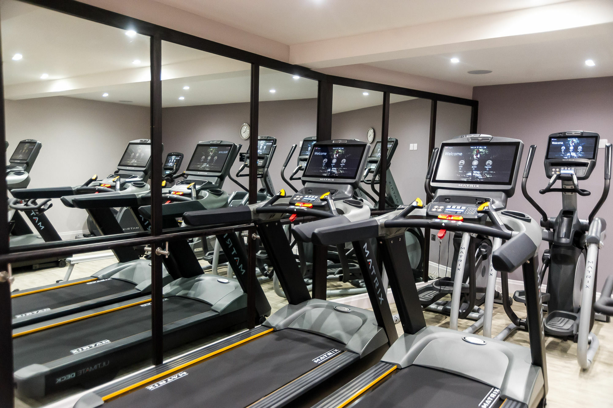 Bdl泽西大酒店&Spa 圣赫利尔泽西 外观 照片 The gym at the hotel